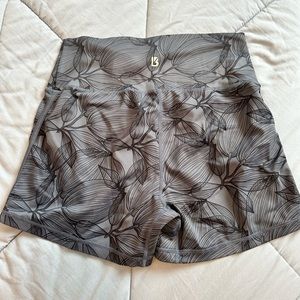 Buffbunny shorts
